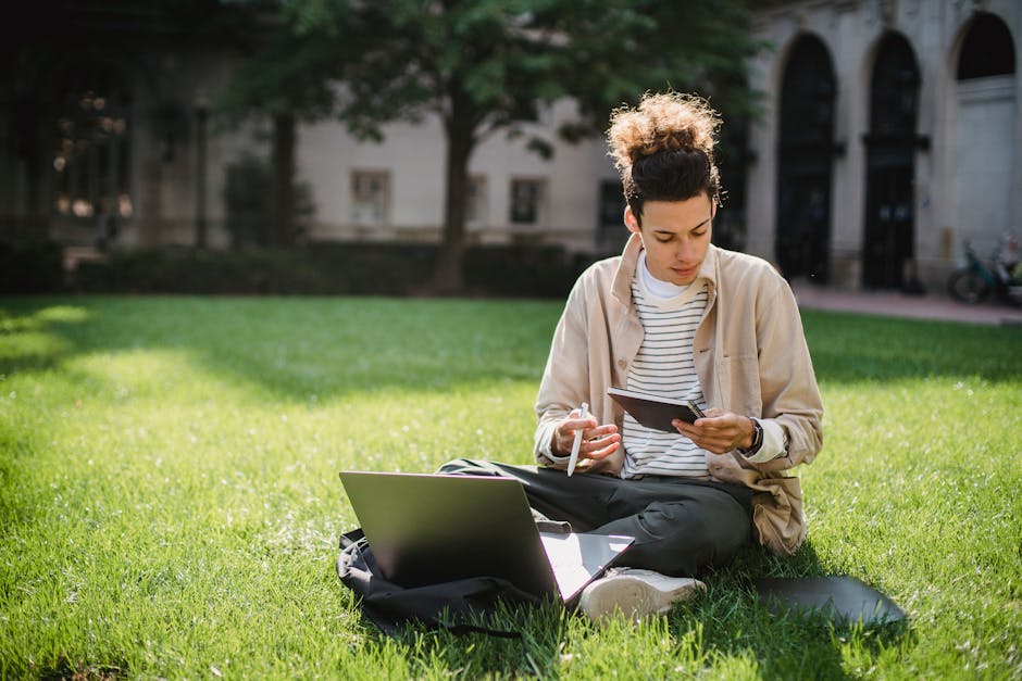 Deep Dive: Choosing Between Online, Hybrid, and On-Campus Study Programs, student comparing study options with laptop and campus view