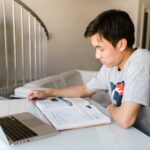 Student using a laptop with learning apps—Best Educational Resources for Self-Study: Online Platforms, Tools, and Study Systems That Work